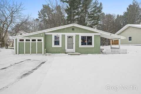 17652 Robbins Road, Grand Haven, MI 49417