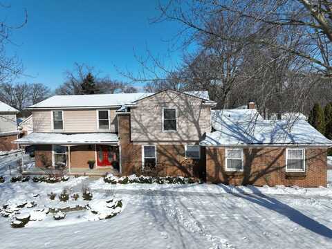 8820 Thorntree Drive, Grosse Ile, MI 48138