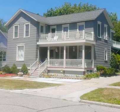 207 Elliott Avenue, Grand Haven, MI 49417