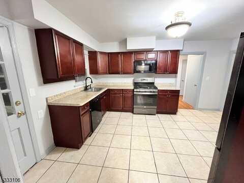 45 Hollywood Ave, Clifton, NJ 07014