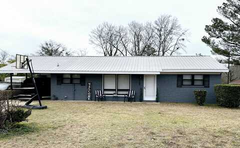 109 Sand Rd, Columbus, MS 39702