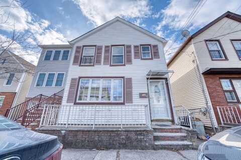 14 SILVER ST, Bayonne, NJ 07305