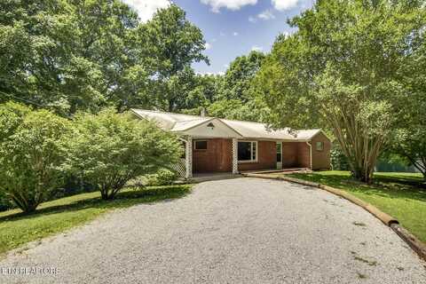 150 Robbins Rd, Harriman, TN 37748