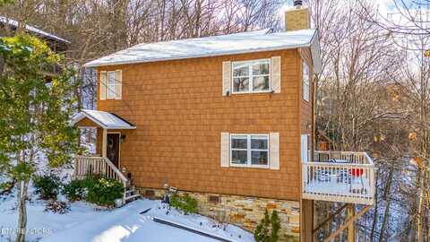 2113 Nordic Circle, Gatlinburg, TN 37738