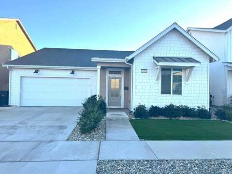 2485 Claridge Way, Hanford, CA 93230