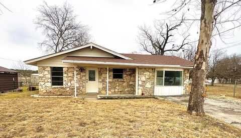303 Meadowview Lane, Kerrville, TX 78028