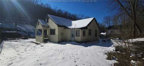 1872 Sugar Creek Drive, Charleston, WV 25387