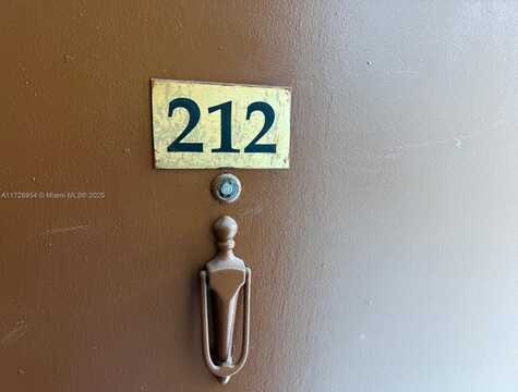 13700 SW 62nd St, Miami, FL 33183
