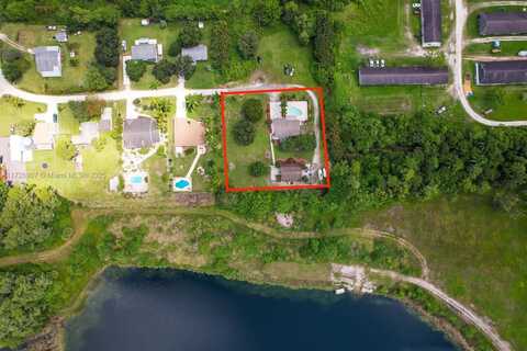 10646 Barn Rd, Lake Worth, FL 33449