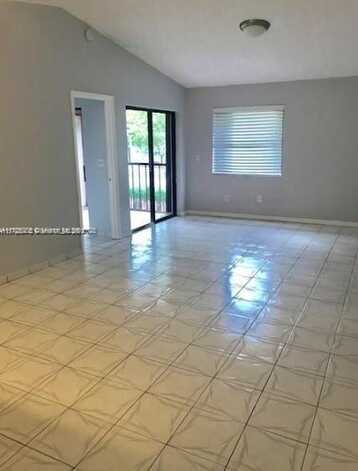 9810 Hammocks Blvd, Miami, FL 33196