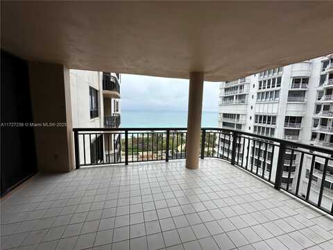 10175 Collins Ave, Bal Harbour, FL 33154