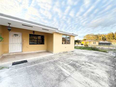 7404 NW 2nd Ter, Miami, FL 33126