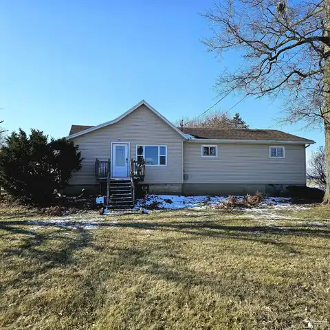 5948 Lipp, Blissfield, MI 49228