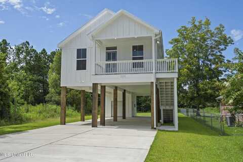 111 North Street, Waveland, MS 39576