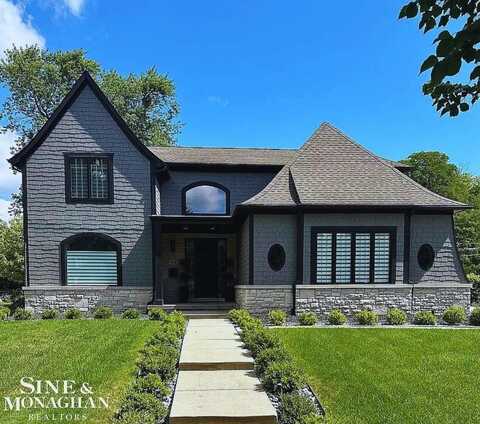 44 Hawthorne, Grosse Pointe Shores, MI 48236