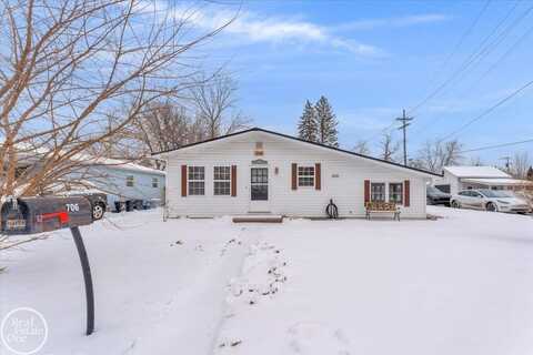 706 Townsend, Algonac, MI 48001