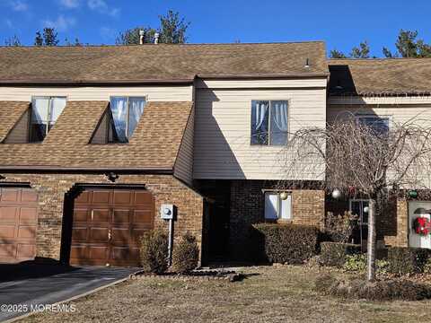 4 Coventry Court, Matawan, NJ 07747