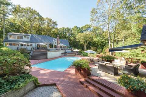 5 Joshua's Hole Road, East Hampton, NY 11937