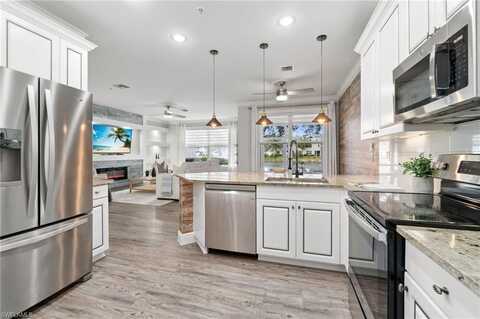 1330 Mariposa, NAPLES, FL 34105