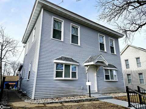 1207 N 9Th Street, Burlington, IA 52601