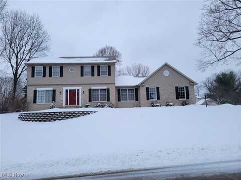 6316 Fox Hollow Drive NW, North Canton, OH 44720