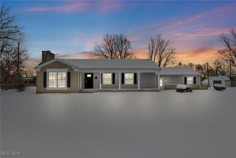 823 Washington Avenue, Elyria, OH 44035