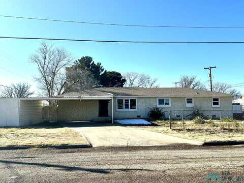 1624 S Avenue F, Portales, NM 88130