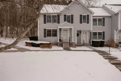 5 Twin Circles Circle, Middlebury, VT 05753