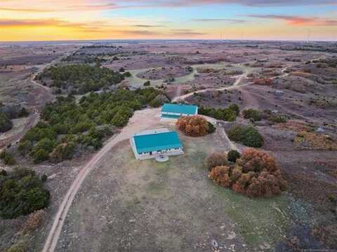 61995 Southeast County Road, Vici, OK 73858