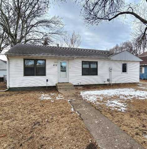 812 W Cedar St., Vermillion, SD 57069