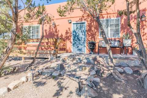 26 Bear Grass RD, La Luz, NM 88337