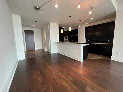 8066 Park Lane, Dallas, TX 75231