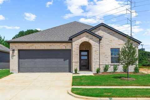 3301 Royal Forest Drive, Denton, TX 76208