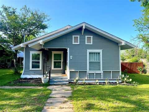 415 E Akard Street, Weatherford, TX 76086