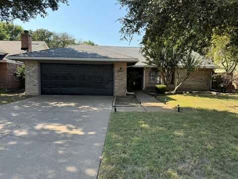 5406 Cold Springs Drive, Arlington, TX 76017