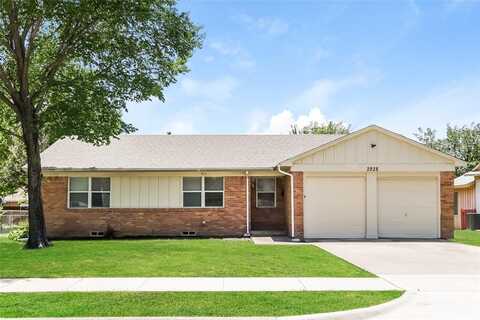 2928 Mark Twain Drive, Farmers Branch, TX 75234