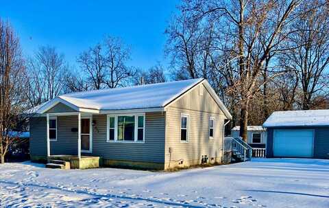 413 W. Robinson, Carmi, IL 62821