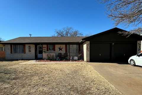 1415 Holliday, Plainview, TX 79072