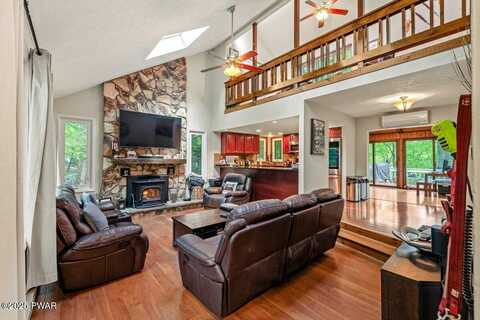 108 Bayberry Court, East Stroudsburg, PA 18301
