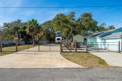 413 N Fourth St, Fulton, TX 78358