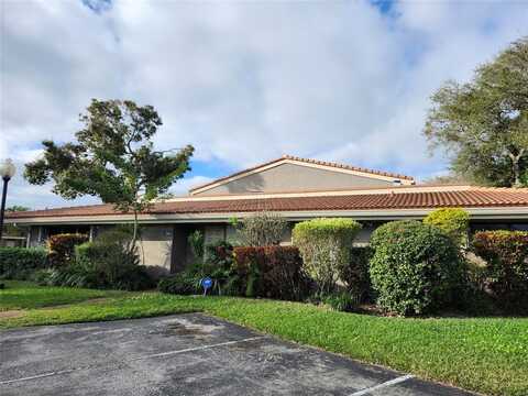 201 Dunwoody Ln, Hollywood, FL 33021
