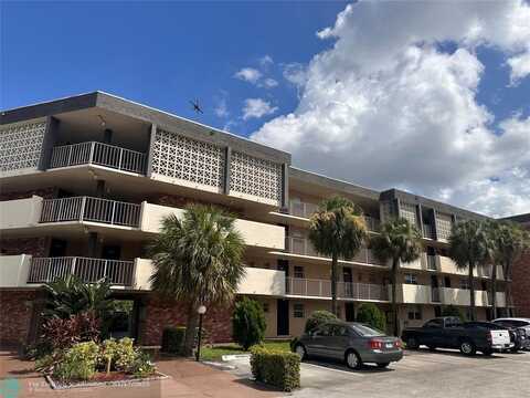 3051 NW 46th Ave, Lauderdale Lakes, FL 33313