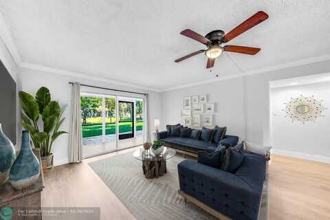 2214 S Cypress Bend Dr, Pompano Beach, FL 33069
