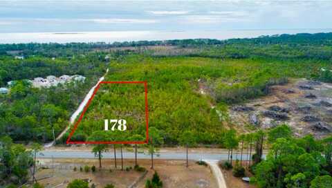 178 Airport Rd, Carrabelle, FL 32322