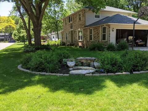 314 SEMINOLE Lane, GREEN BAY, WI 54313