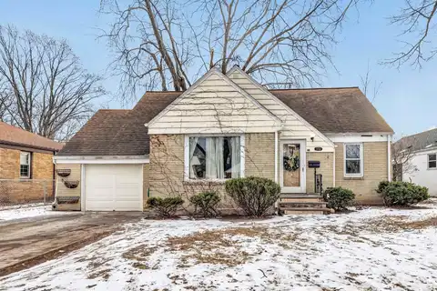 1023 REDWOOD Drive, GREEN BAY, WI 54304