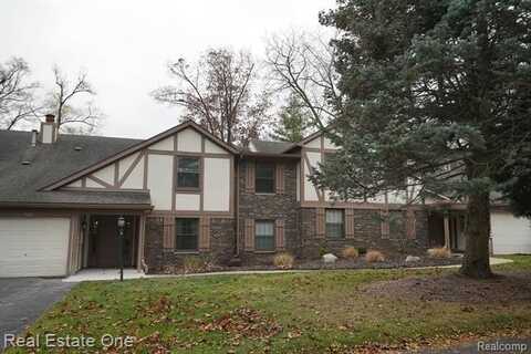 7007 ROLLING HILL Drive, Waterford, MI 48327