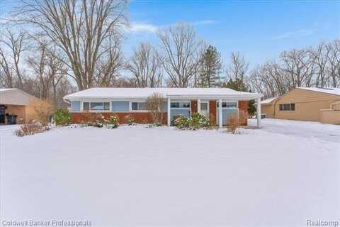 2697 LITTLETELL Avenue, West Bloomfield, MI 48324