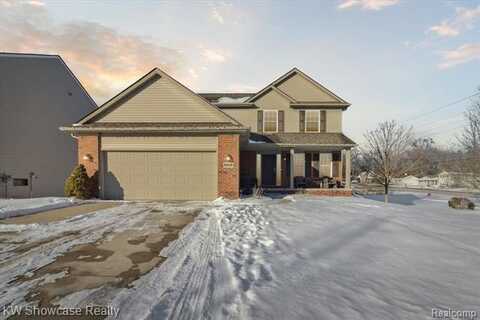 8008 Wildwood Lane, White Lake, MI 48386