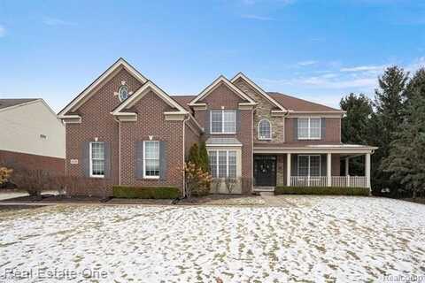 26384 CRESTWOOD Drive, Novi, MI 48374